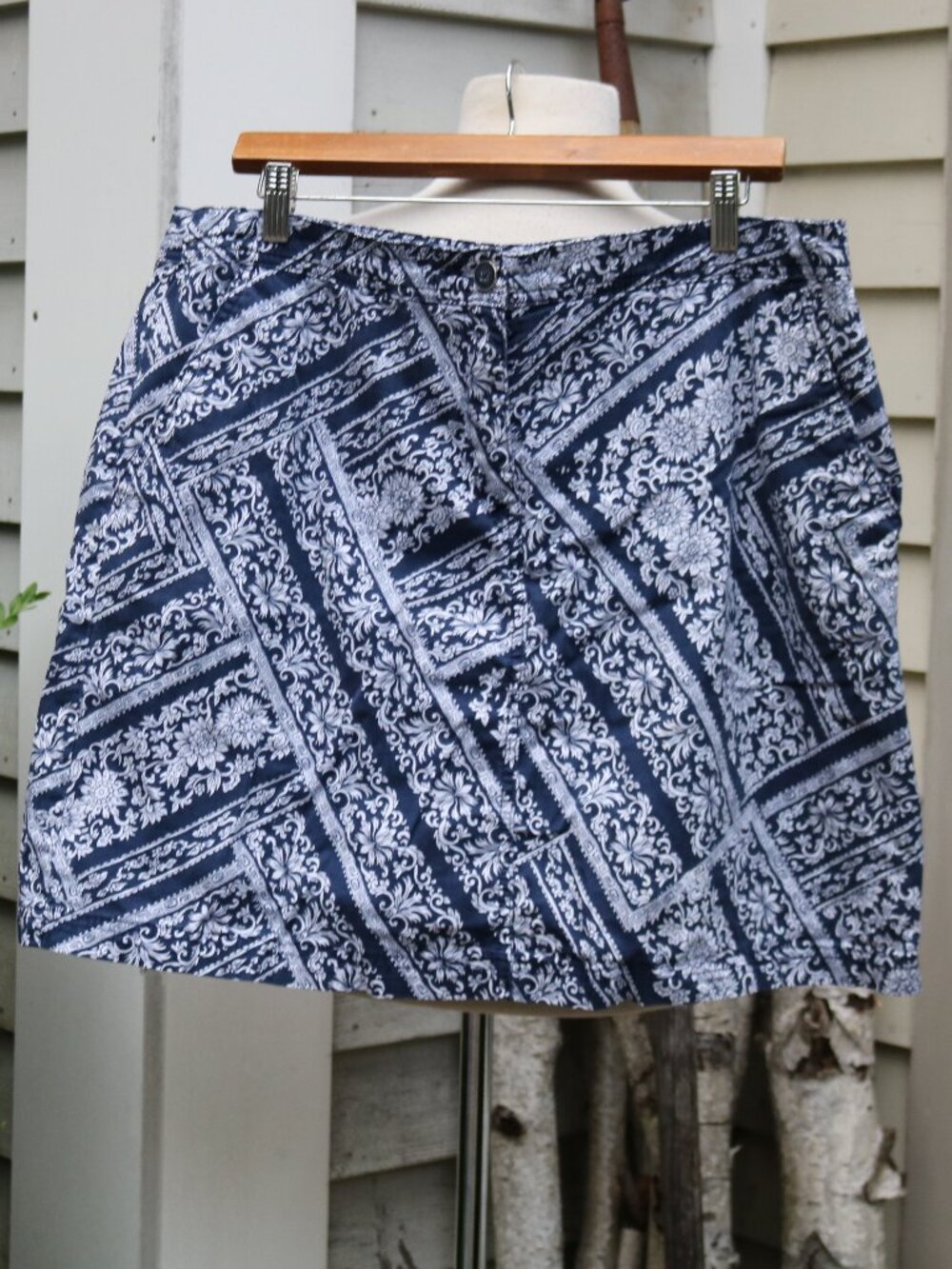 Karen Scott Navy Blue White Floral Stripe Stretch Cotton Skort Sz 14